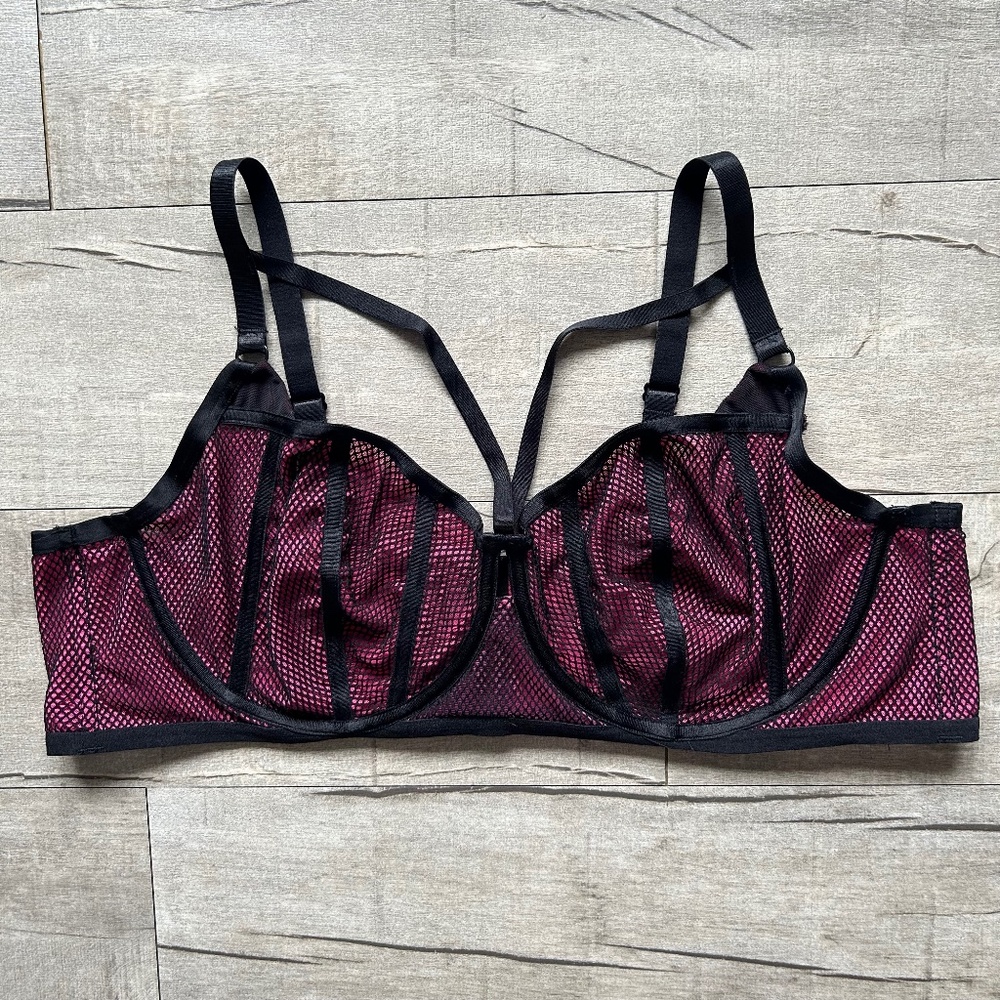 NWOT Torrid Fishnet & Satin Binding Longline Bra Bralette Neon Pink Corset 3x